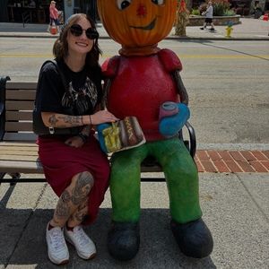 Meet your Posher, Nyah